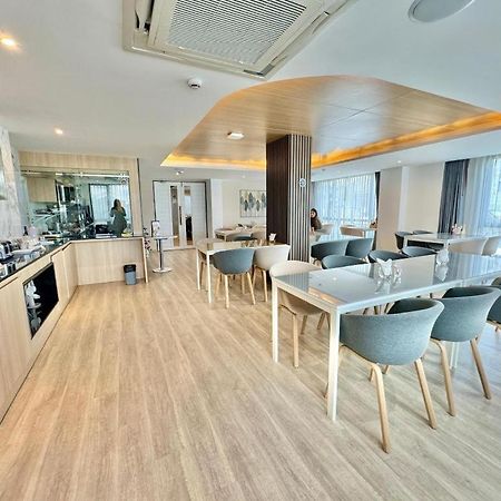 Resort Bangphlat Банкок Екстериор снимка