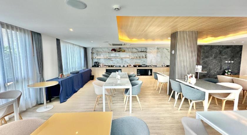 Resort Bangphlat Банкок Екстериор снимка