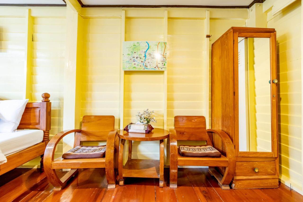 Resort Bangphlat Банкок Екстериор снимка