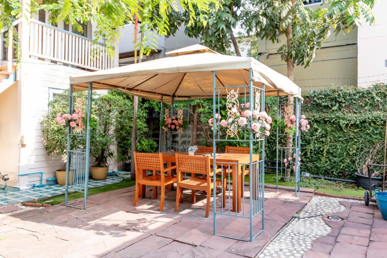 Resort Bangphlat Банкок Екстериор снимка